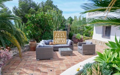  Cozy villa with lovely views of the sea and Altea.